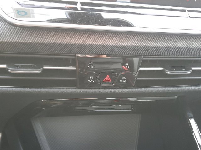 New 2026 Volkswagen GTI SE FWD image 27