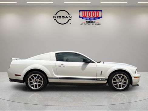 Used 2009 Ford Mustang Shelby GT500 RWD image 2