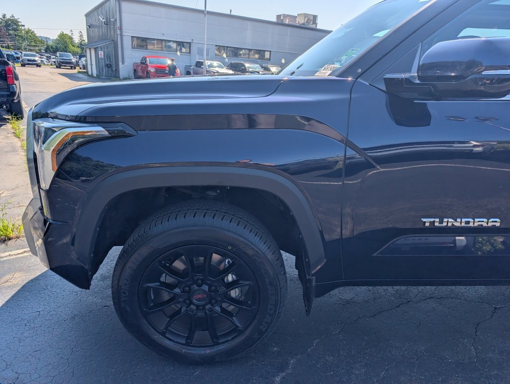 Used 2023 Toyota Tundra Limited w/ TRD Off-Road Package AWD/4WD image 2