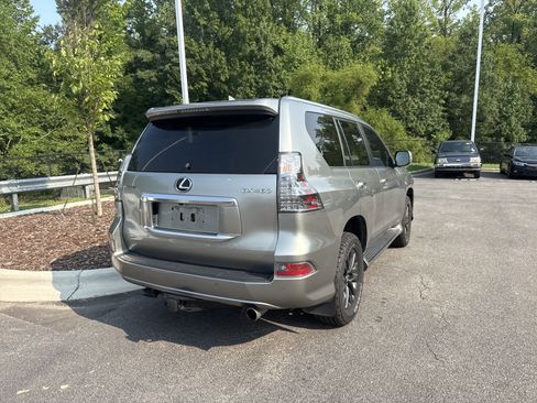 Used 2022 Lexus GX 460 Premium w/ Premium Package AWD/4WD image 42