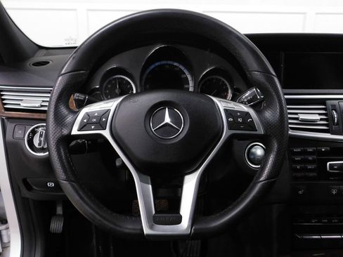 Used 2013 Mercedes-Benz E 350 4MATIC Sedan image 47