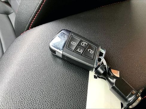 Used 2025 Volkswagen Jetta GLI Autobahn image 13