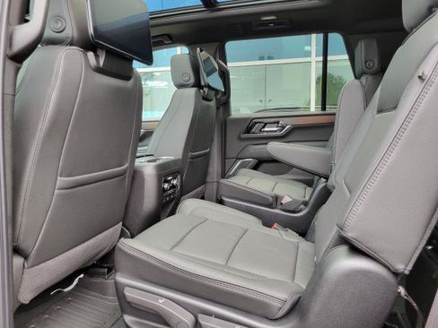 New 2026 GMC Yukon Denali w/ Denali Reserve Package AWD/4WD image 31