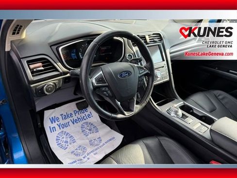Used 2019 Ford Fusion Titanium image 23