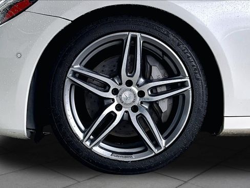 Used 2017 Mercedes-Benz E 300 image 11