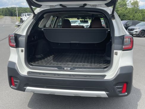 Used 2021 Subaru Outback Touring w/ Popular Package #2 AWD/4WD image 5