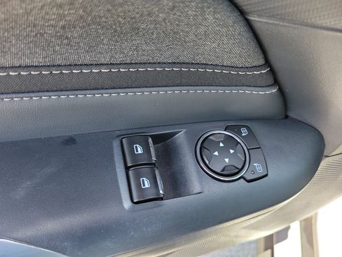 Used 2025 Ford Mustang Coupe RWD image 17