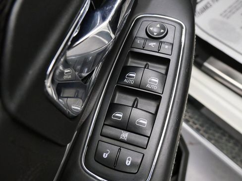 Used 2017 RAM 3500 Laramie Longhorn image 14