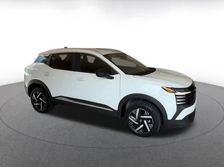 Used 2026 Nissan Kicks SV w/ Cold Weather Package FWD video 2