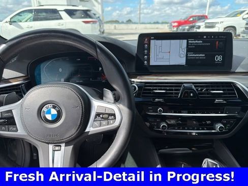 Used 2023 BMW 530i w/ M Sport Package image 9