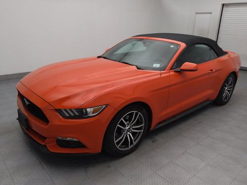 Used 2015 Ford Mustang Premium image 2