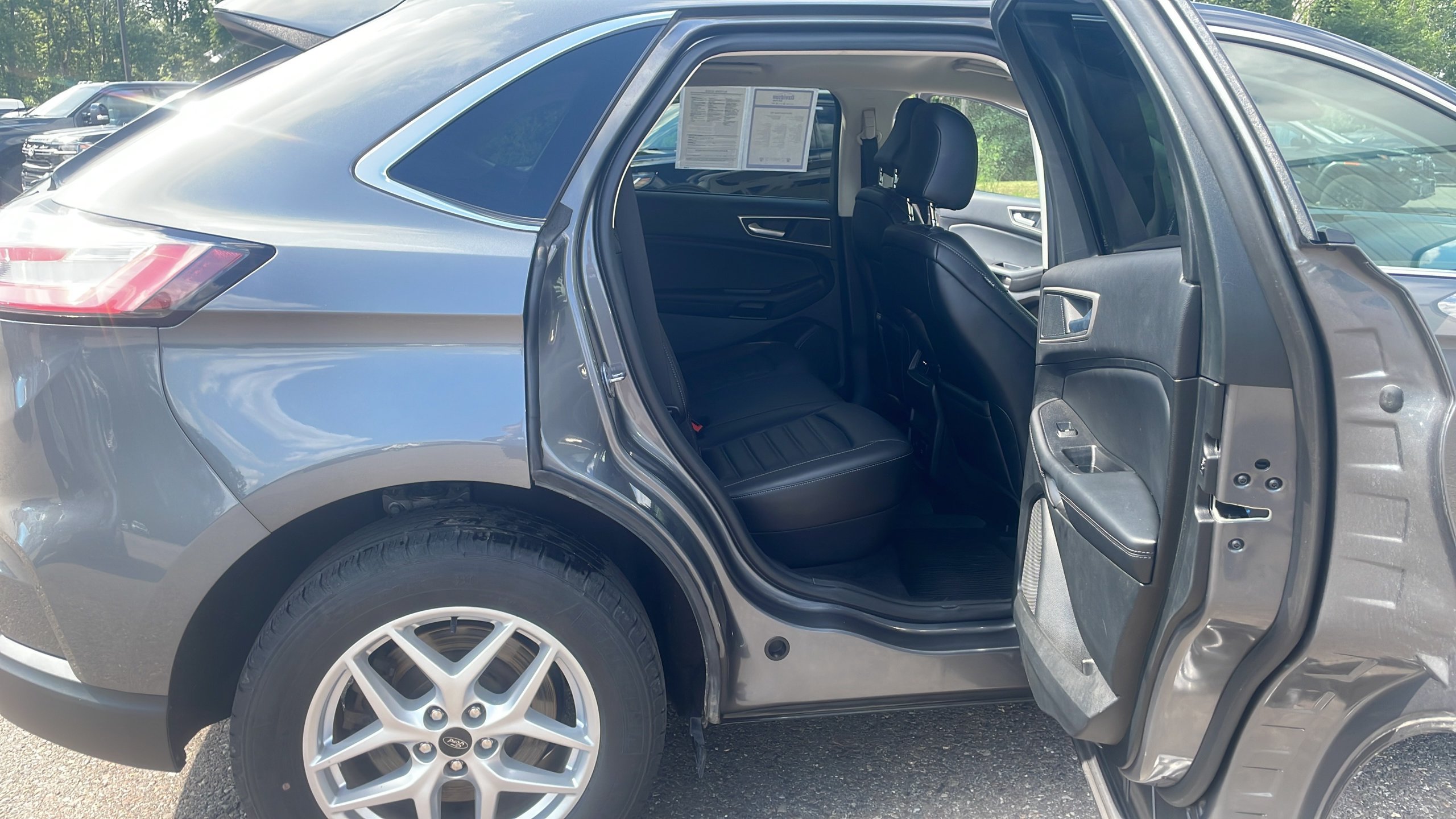 Certified 2024 Ford Edge SEL w/ Convenience Package AWD/4WD image 25