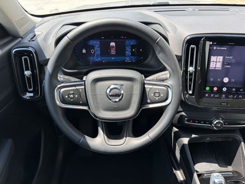 Used 2023 Volvo XC40 B4 Plus w/ Protection Package Premier FWD image 26
