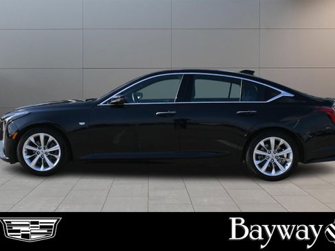 Used 2025 Cadillac CT5 Premium Luxury image 4