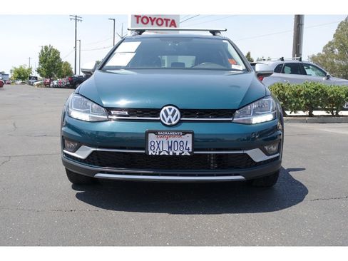 Used 2019 Volkswagen Golf Alltrack S AWD/4WD image 9