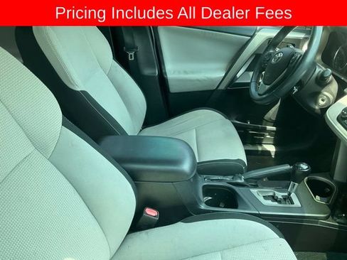 Used 2016 Toyota RAV4 XLE FWD image 3