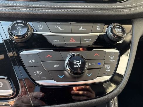 New 2026 Chrysler Pacifica Limited w/ S Appearance Package image 23