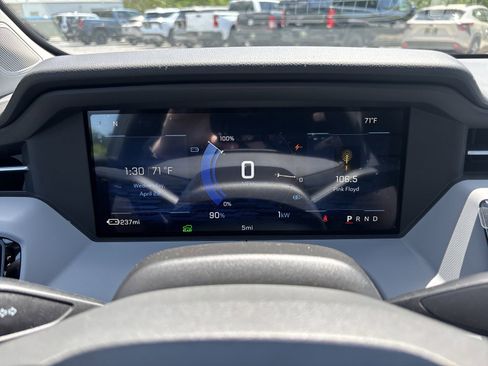 New 2027 Chevrolet Bolt RS FWD image 18