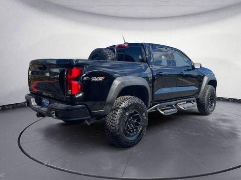 Used 2024 Chevrolet Colorado ZR2 w/ ZR2 Bison Edition image 4
