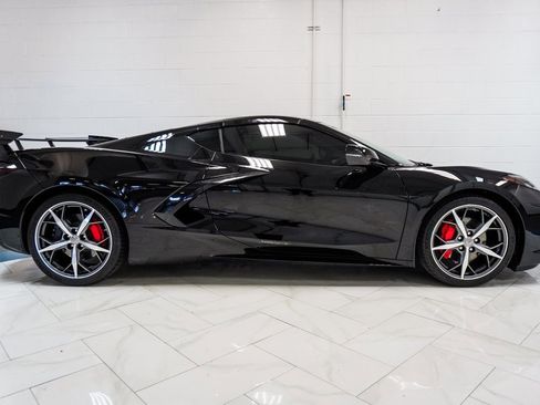 Used 2021 Chevrolet Corvette Stingray Coupe w/ 1LT image 31
