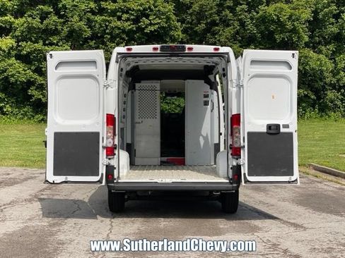 Used 2025 RAM ProMaster 2500 w/ Safety Group FWD image 29