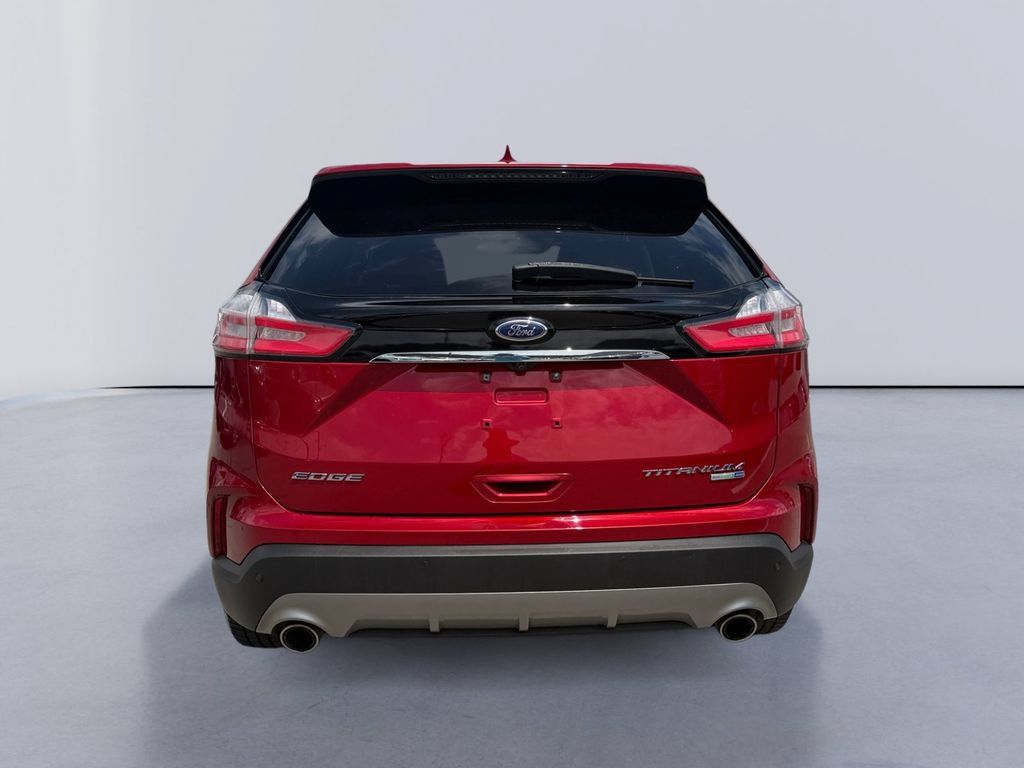 Used 2020 Ford Edge Titanium w/ Equipment Group 301A AWD/4WD image 4