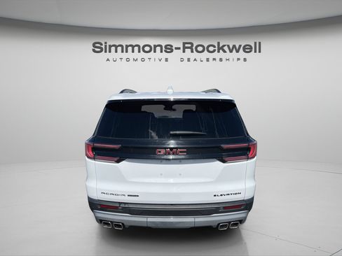 Used 2025 GMC Acadia Elevation w/ Elevation Premium Package AWD/4WD image 4