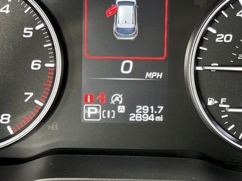 Certified 2025 Subaru Crosstrek 2.5i Premium AWD/4WD image 28