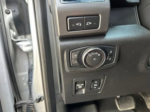 Used 2018 Ford F150 XLT w/ Equipment Group 302A Luxury RWD image 19
