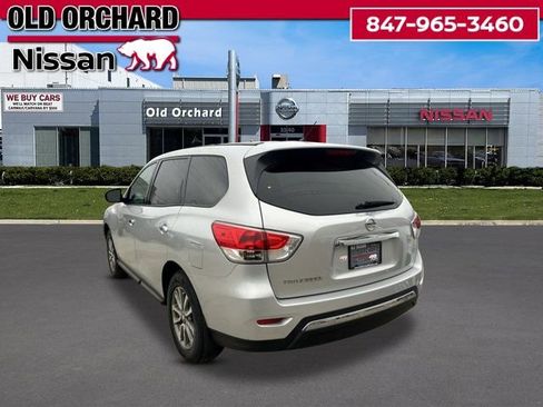 Used 2014 Nissan Pathfinder S image 6