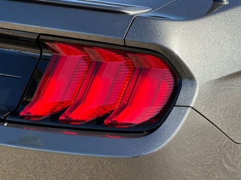 Used 2019 Ford Mustang Premium image 28