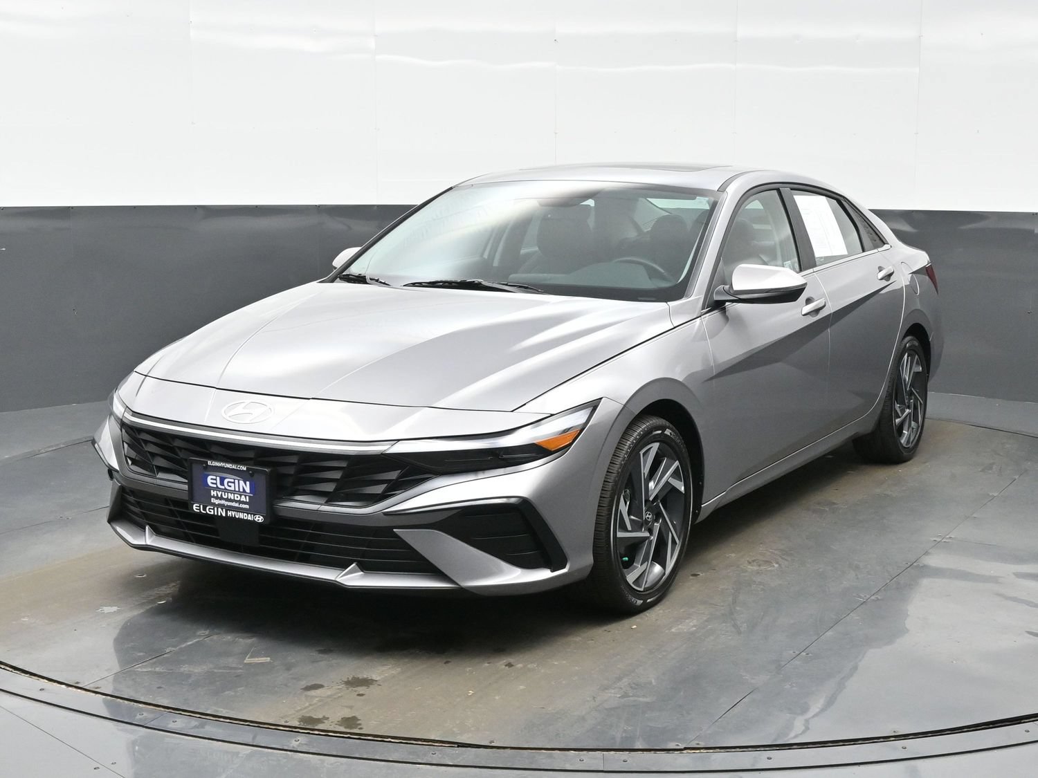 Certified 2025 Hyundai Elantra Limited FWD image 1