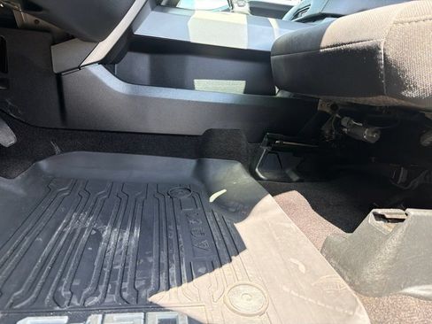 Used 2019 Ford F150 XLT w/ Equipment Group 302A Luxury AWD/4WD image 33