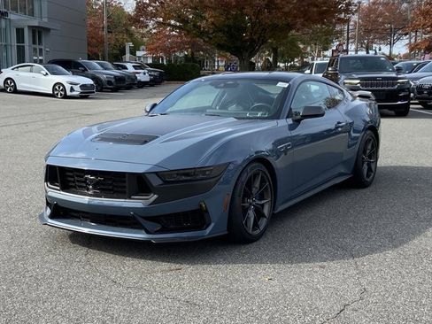 Used 2024 Ford Mustang Dark Horse image 8