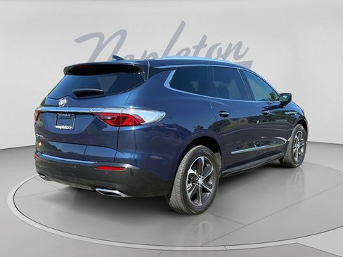 Used 2022 Buick Enclave Essence w/ LPO, Touring Package AWD/4WD image 8