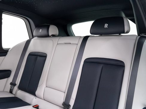 Used 2026 Rolls-Royce Cullinan AWD/4WD image 27
