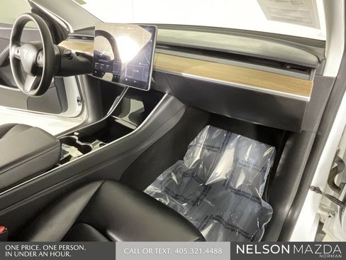 Used 2021 Tesla Model Y Long Range image 31