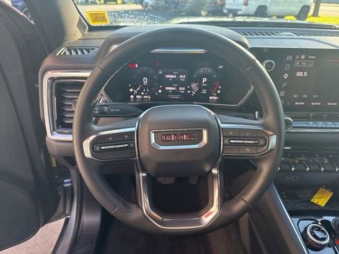 Used 2024 GMC Canyon Elevation w/ Trailering Package AWD/4WD image 11
