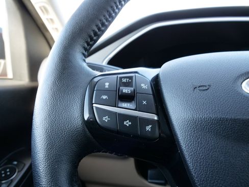 Used 2021 Ford Escape SE w/ SE Sport Appearance Package image 22