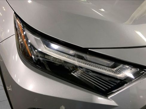 Used 2024 Toyota RAV4 SE w/ Weather & Moonroof Package AWD/4WD image 28