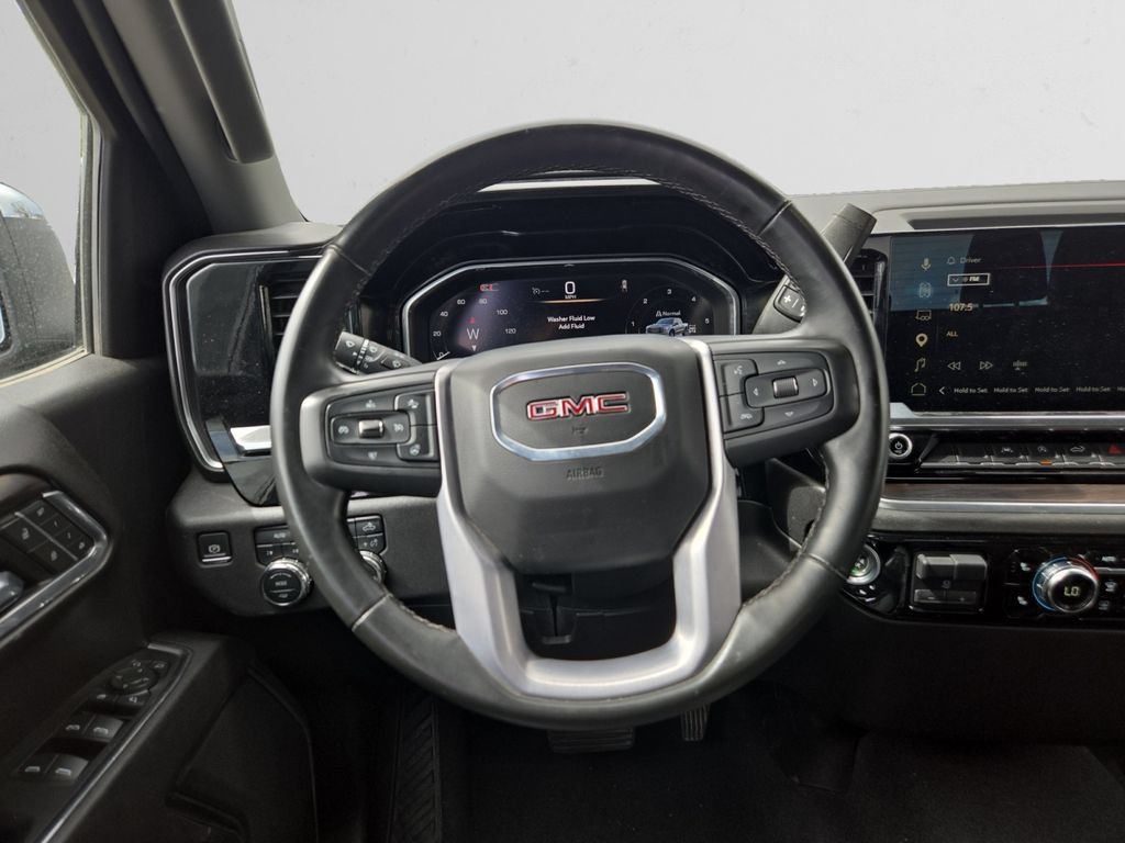 Used 2025 GMC Sierra 1500 SLT AWD/4WD image 12