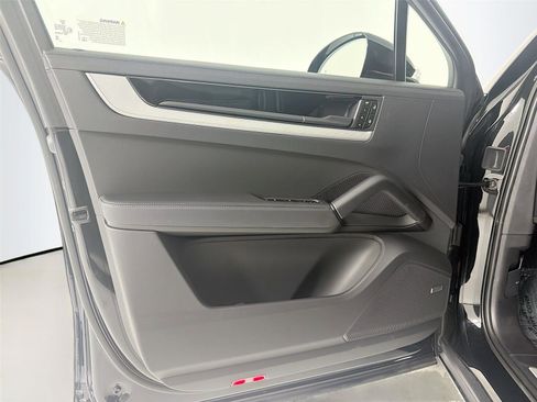 New 2026 Porsche Cayenne Coupe image 7