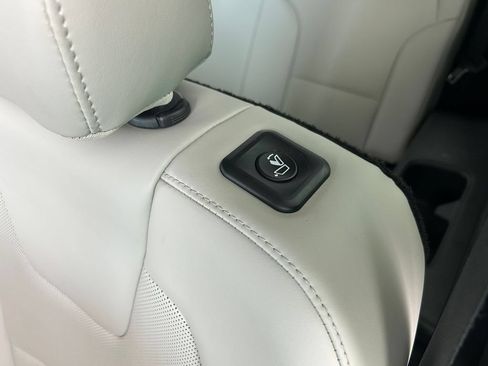 Used 2024 Kia Telluride S w/ S Sunroof Package FWD image 24