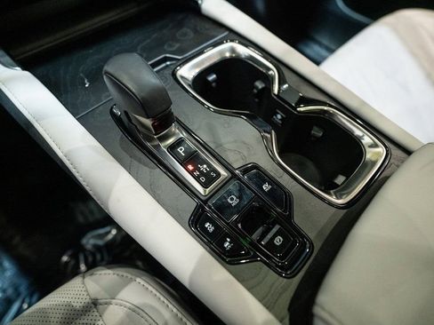 Used 2024 Lexus RX 350h image 35