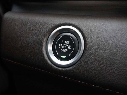 Used 2022 Cadillac Escalade Premium Luxury image 53