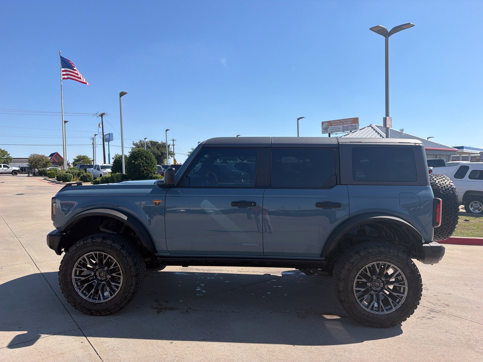 Used 2023 Ford Bronco Badlands AWD/4WD image 8