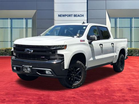 Used 2019 Chevrolet Silverado 1500 LT Trail Boss AWD/4WD image 1