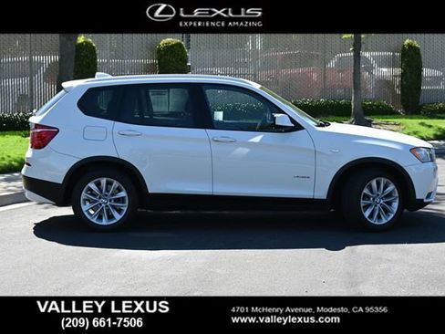 Used 2014 BMW X3 xDrive28i AWD/4WD image 3