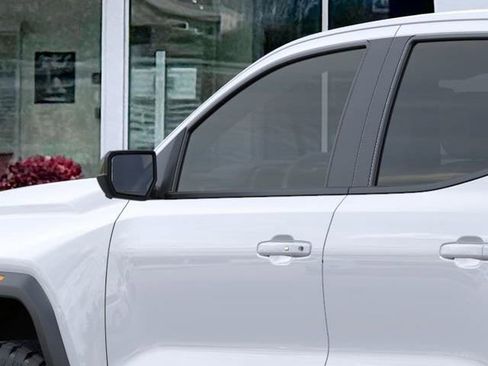 New 2026 GMC Canyon Elevation w/ Convenience Package image 12