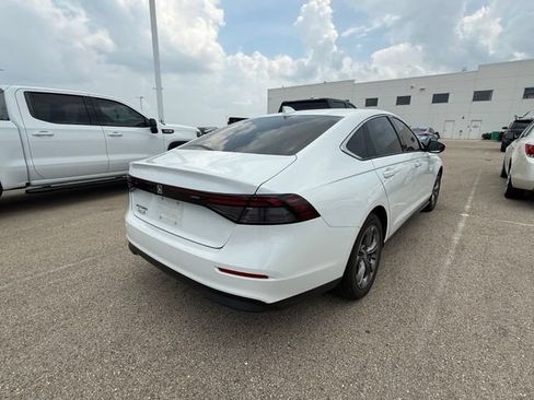 Used 2025 Honda Accord SE image 4